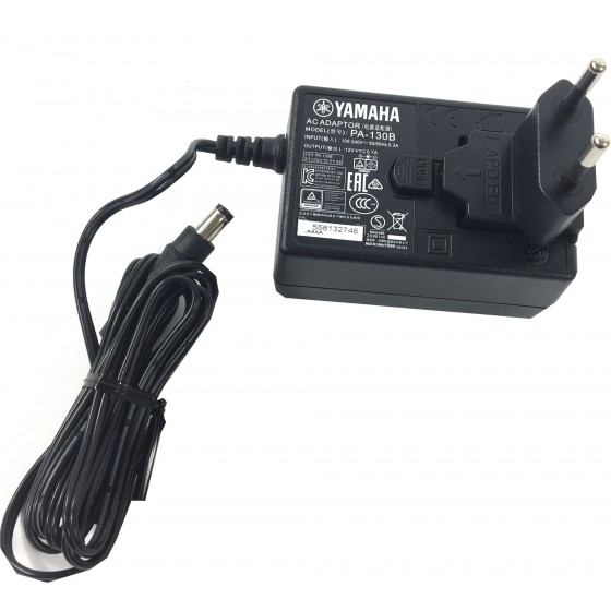 YAMAHA PA-130B Alimentador de Corriente
