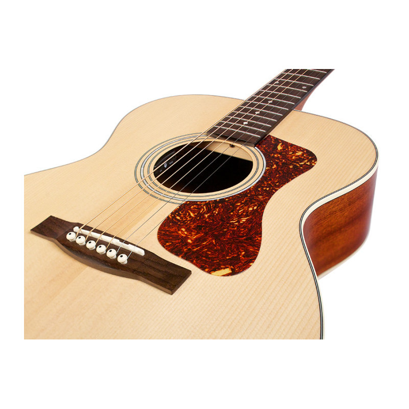Guild OM-240E Natural