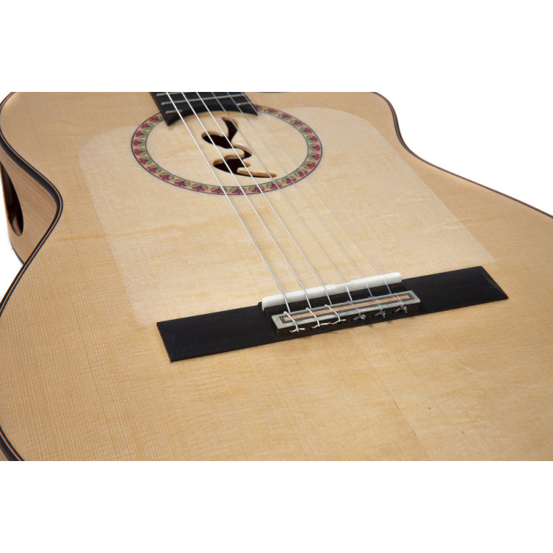 Manuel Rodriguez FF Sabicas Prestige Headstock