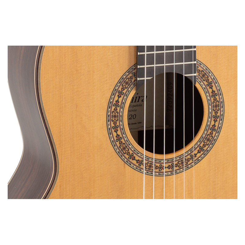 Admira A20 Serie Artesanía Fishman