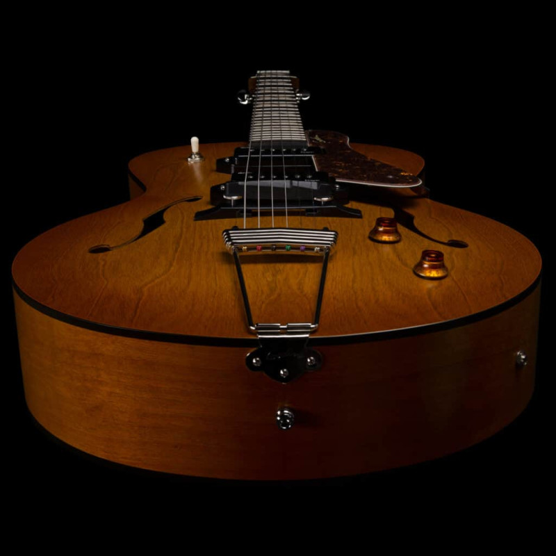Godin 5th Avenue Jumbo P90 Crimson Red