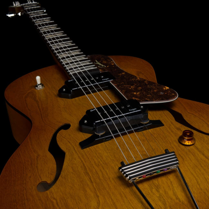 Godin 5th Avenue Jumbo P90 Crimson Red