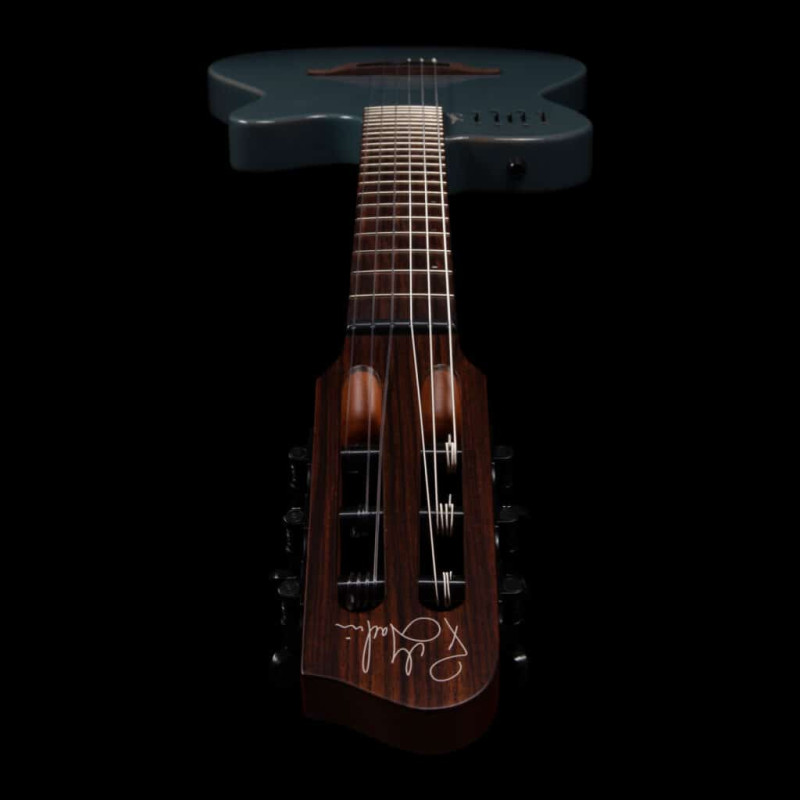 Godin Multiac Mundial Arctik Blue
