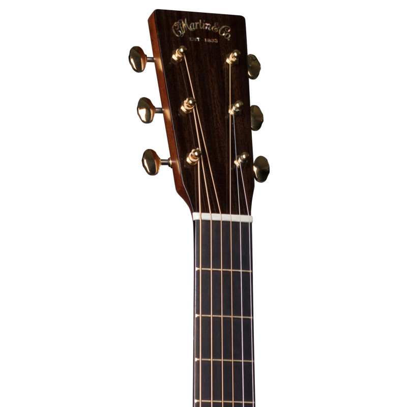 Martin D-18 Modern Deluxe